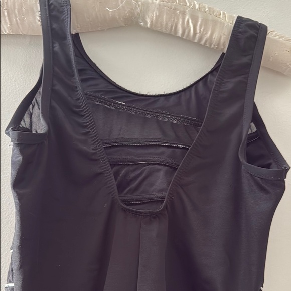 Black MiracleSuit Swimsuit - Picture 2 of 3